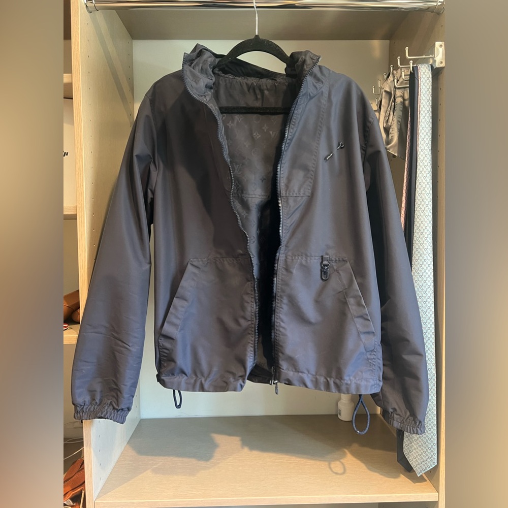 Louis Vuitton
Jacket